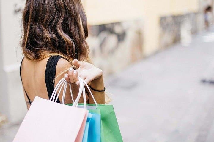 Private Paris Shopping Experience with Personal Fashion Stylist — photo 3