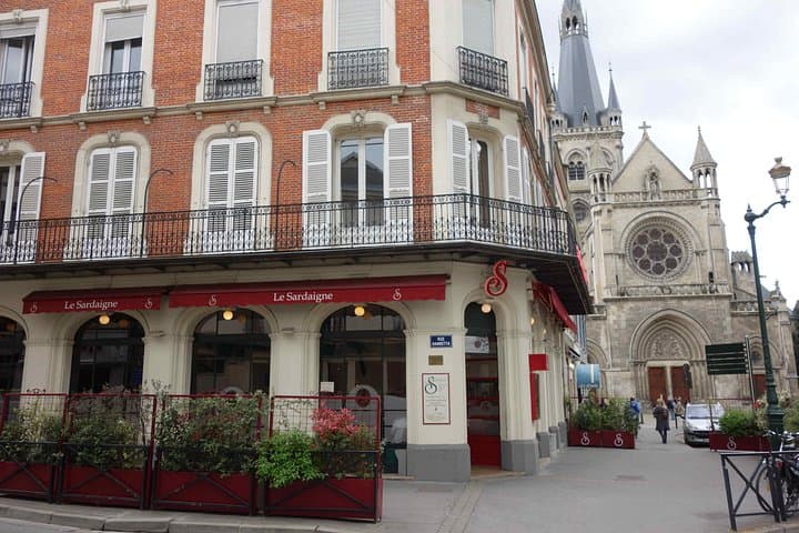 Private 10-hour round transfer to Champagne Epernay from Paris. Best offer! — photo 4