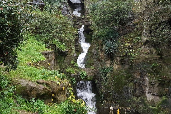 Off-The-Beaten-Track Private Walking Tour — photo 3