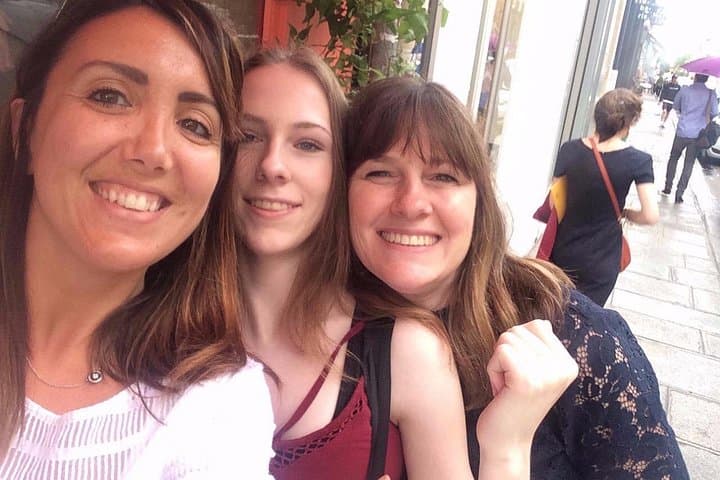 The Fashionista Experience: Personal Shopping and Styling in Paris (Teenagers) — photo 1