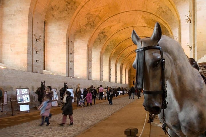 Private Chantilly & Horse Museum with Minivan — photo 2