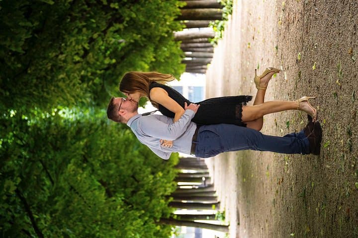 Paris Eiffel Tower Wedding Vows Renewal Ceremony with Photo Shoot — photo 10