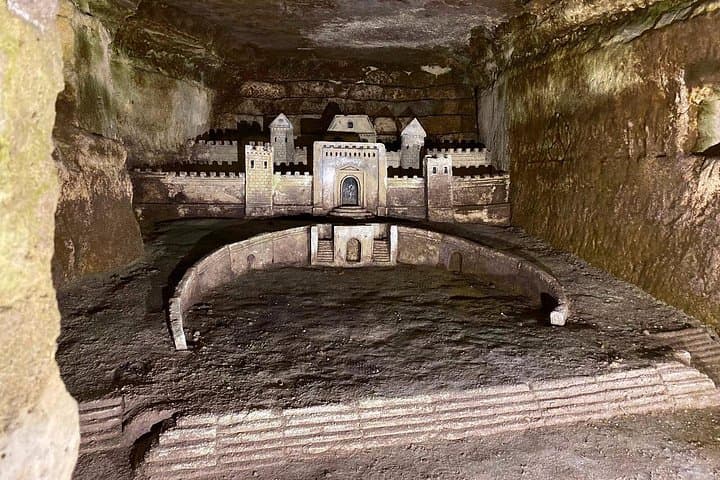 Paris Catacombs Semi-Private Max 6 People Guided Tour — photo 7
