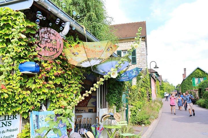 Giverny and Monet's Garden Half-Day Trip from Paris — photo 3