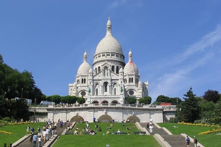 Paris Airport Transfer: Paris to Paris Airport CDG by Luxury Van — photo 10