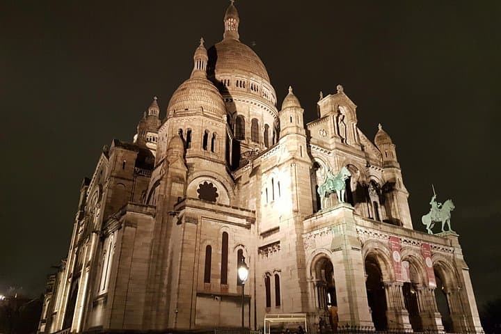Montmartre by Night Private Tour — photo 5