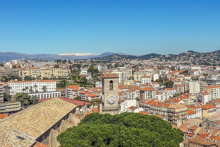 Explore Cannes in 60 minutes with a Local