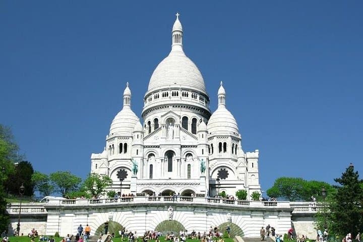 CDG Airport to Paris Hotel Private Transfer by V-Class — photo 14