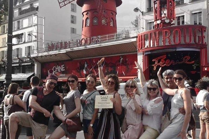 Montmartre Highlights - Bohemian Streets & Sacré-Coeur Basilica — photo 8