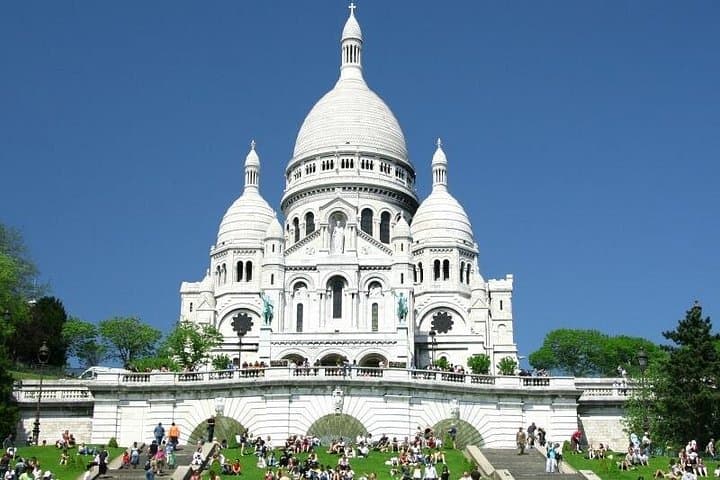 Paris Airport CDG Arrival Private Transfer to Paris by Luxury Van — photo 9