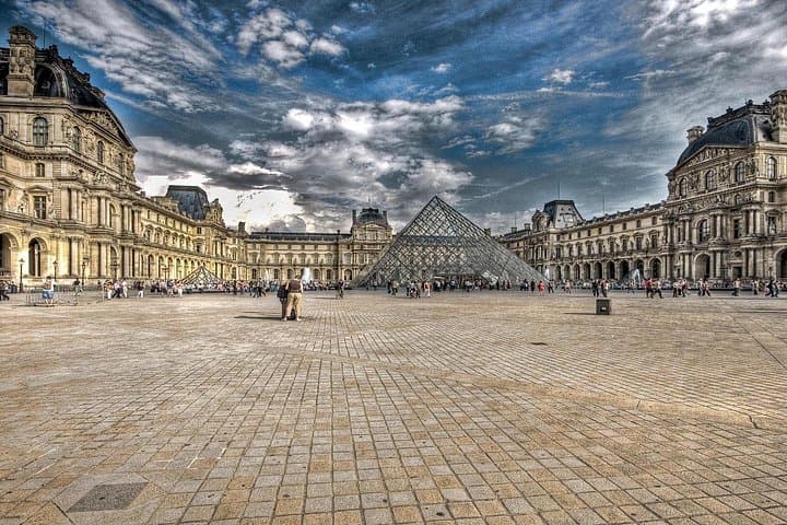 Departure Transfer: Paris to Paris Airport CDG by Business Car — photo 15