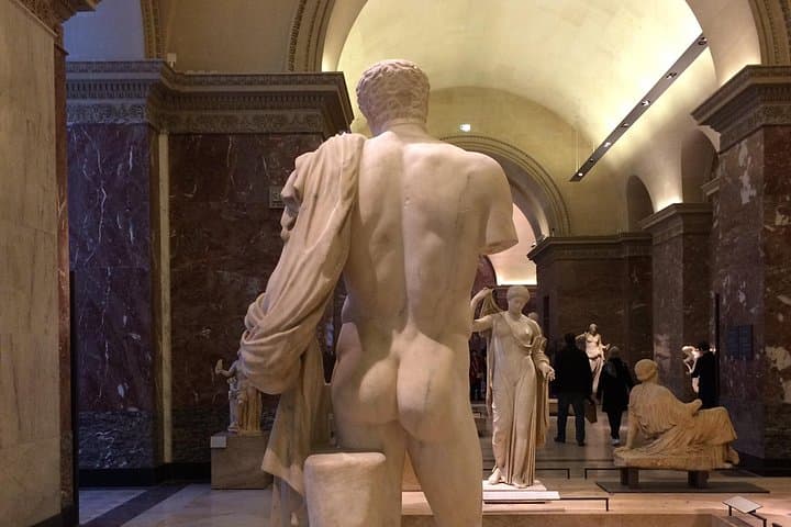 Louvre: Everything but the Mona Lisa - Limited to 6 Guests — photo 4
