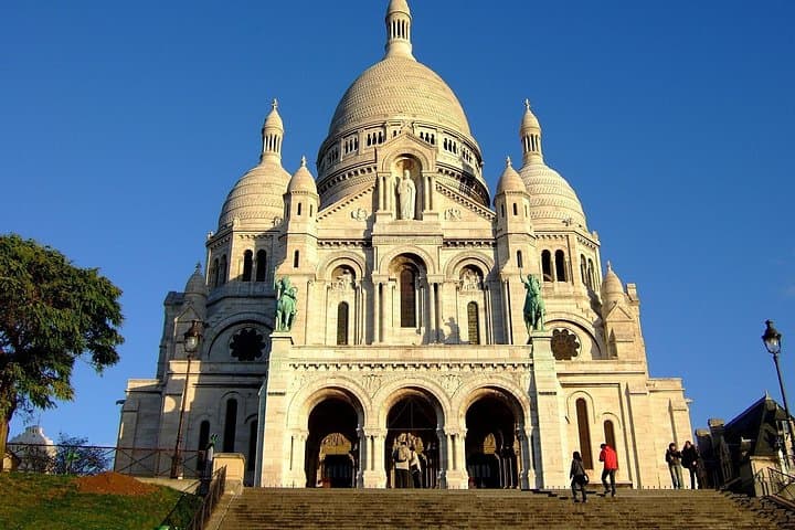 Paris Romantic Montmartre: Love Story Exploration Game and Tour — photo 5