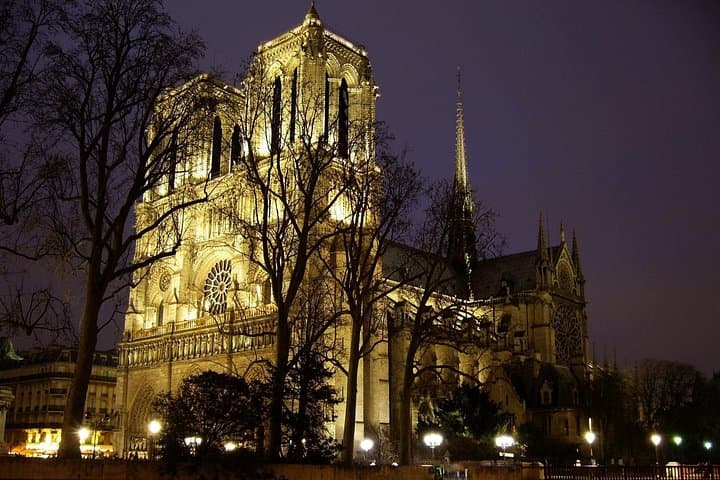 Ghosts of Paris: Mona Lisa Murder Mystery Puzzle Walk — photo 3