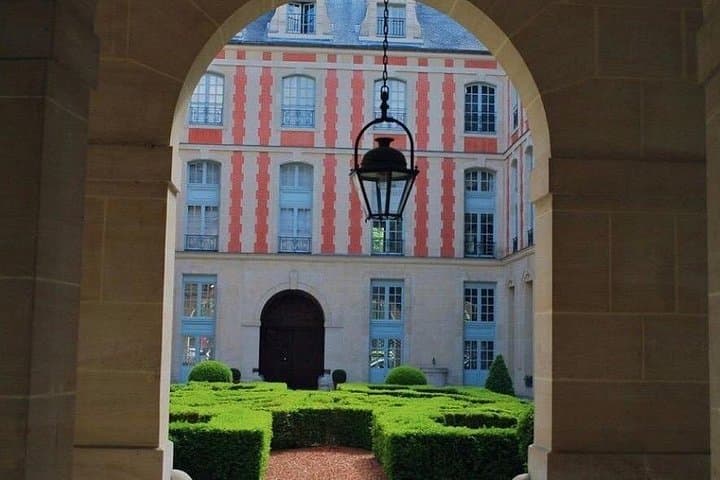 Paris: Private Walking Tour in the Marais District — photo 4