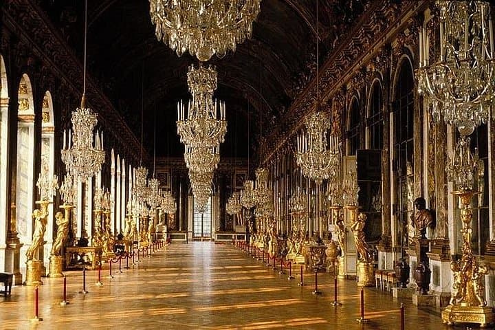 VERSAILLES CASTLE Round-Trip Transfer from Paris by Luxury Van — photo 8