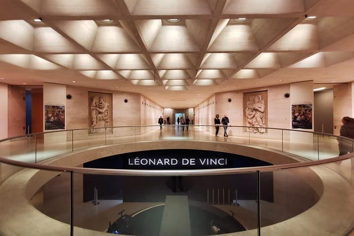 Versailles Palace & Louvre Museum Private Day Tour from Paris — photo 3