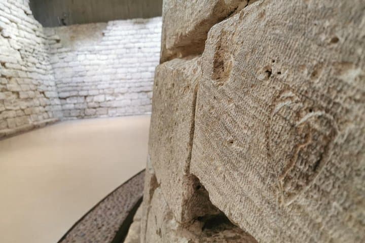 Versailles Palace & Louvre Museum Private Day Tour from Paris — photo 4