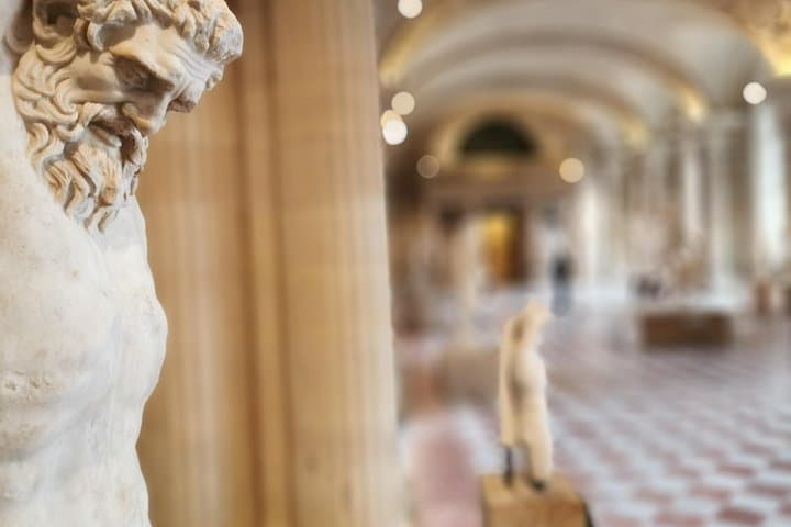 Versailles Palace & Louvre Museum Private Day Tour from Paris — photo 11