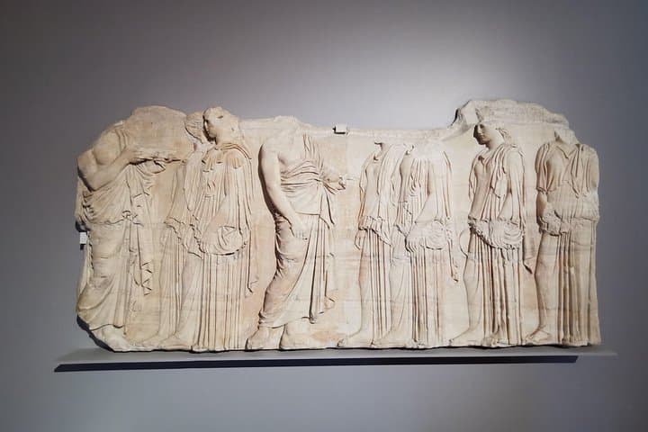 Versailles Palace & Louvre Museum Private Day Tour from Paris — photo 15