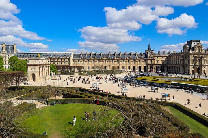 VIP Paris in a Day: Montmartre, Louvre, Île de la Cité, Cruise — photo 1