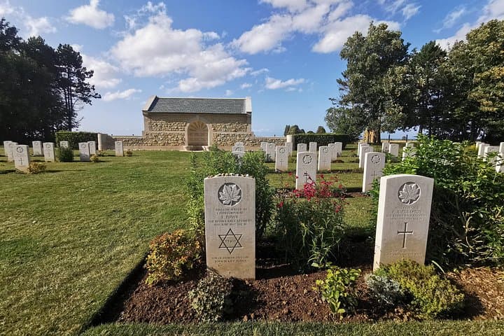 Normandy Landing Beaches Private Day Tour from Paris — photo 6