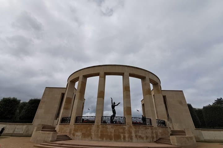 Normandy Landing Beaches Private Day Tour from Paris — photo 15