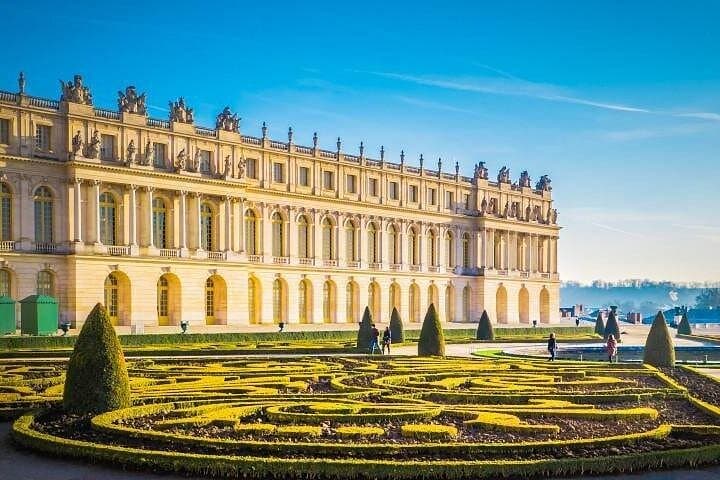 Excursion to Versailles by train with entrance to the Palace and Gardens — photo 6