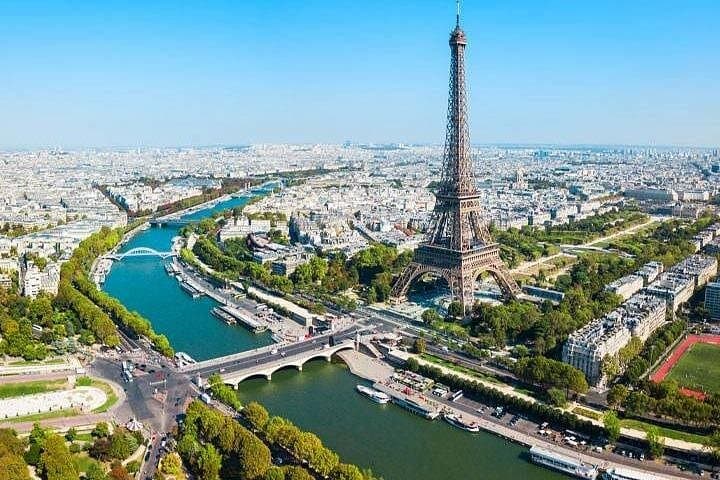 Paris Private Transfer: One-Way City Ride — photo 3