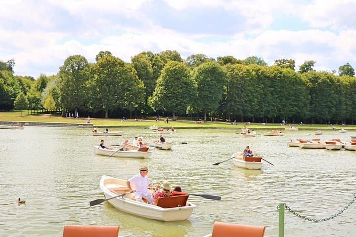Versailles Palace Best of Estate Private Day Tour with Lunch & Queen's Hamlet — photo 4