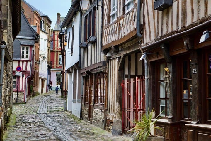 Private Normandy Live guided Rouen, Honfleur, Deauville Trip — photo 20