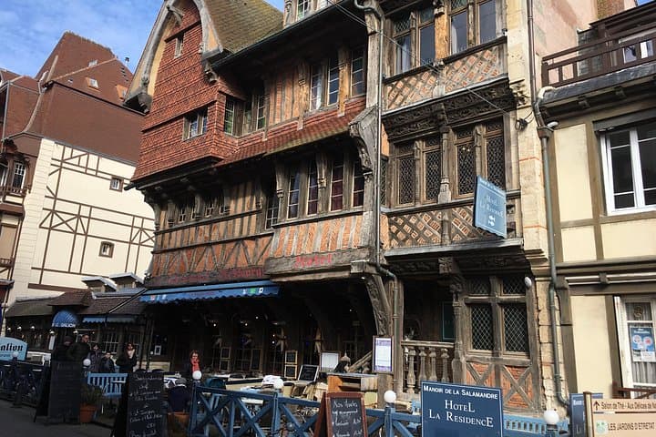 Private Normandy Live guided Rouen, Honfleur, Deauville Trip — photo 11