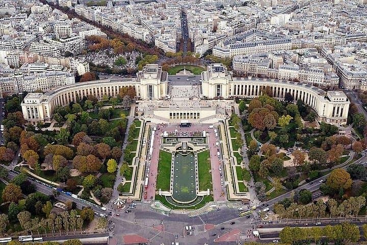 Private Paris one way arrival OR departure airport transfer — photo 1