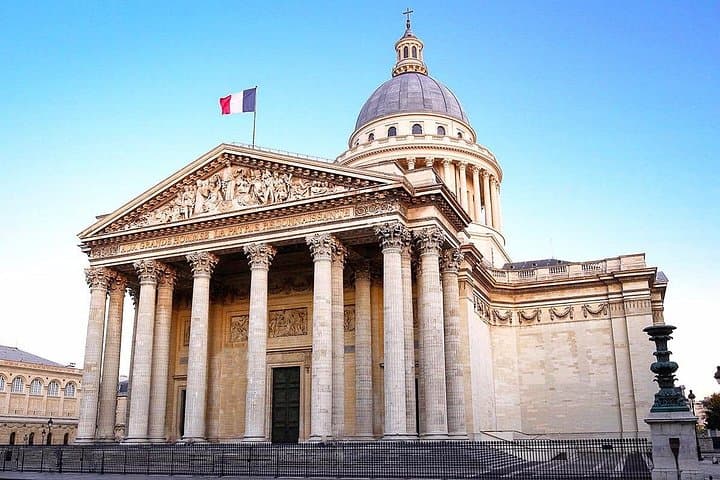Private Paris one way arrival OR departure airport transfer — photo 4