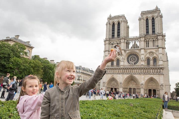 Paris Private Family Tour - Highlights & the Best Museum for Kids — photo 1