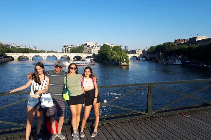 Paris Private Family Tour - Highlights & the Best Museum for Kids — photo 6