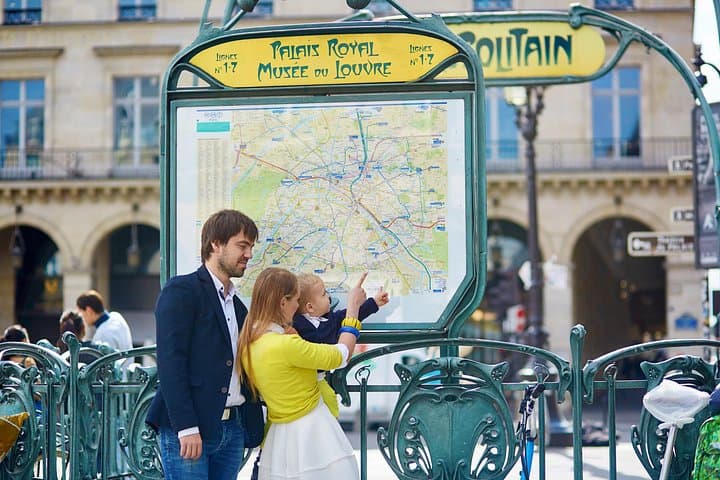 Paris Private Family Tour - Highlights & the Best Museum for Kids — photo 7
