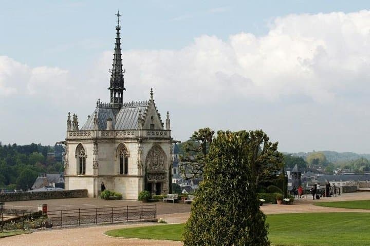 Day Trip: Paris to Loire Valley Castles - (champagne on board) — photo 8