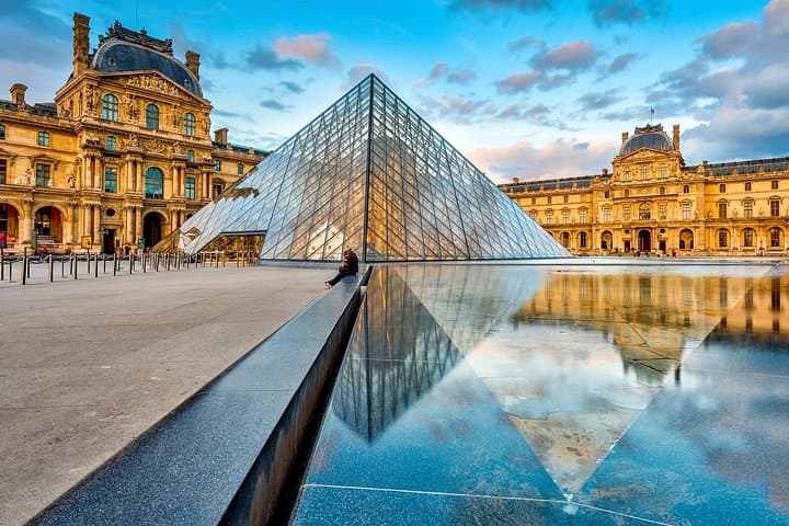 Arrival Transfer from Paris Airport CDG to Paris in Private Car — photo 6