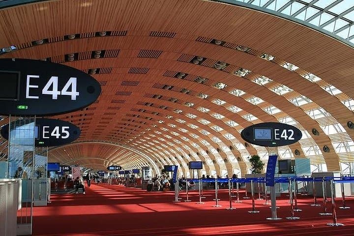 Private departure transfer from Paris to Paris Orly Airport — photo 1