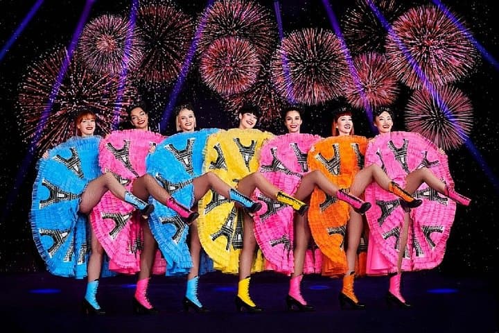 Paris Paradis Latin Cabaret Show with Champagne — photo 14