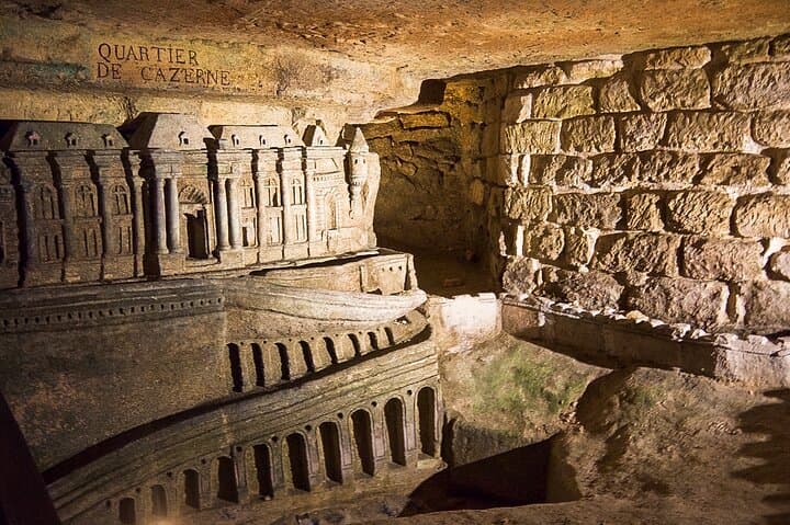Catacombs of Paris Small Group Restricted Access Tour — photo 9