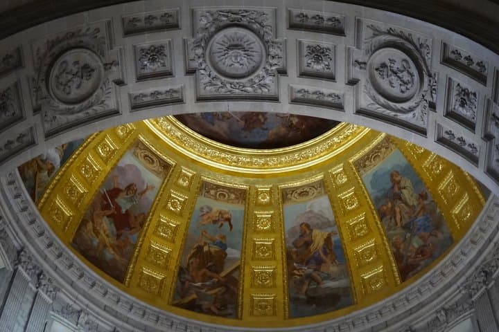 Paris: Napoleon’s Tomb and the Invalides Small-Group Guided Tour — photo 9