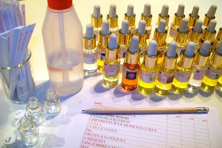 Paris Create your Own Perfume Workshop with a Perfumer — photo 6