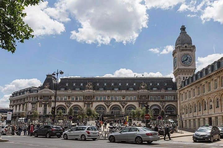 Paris Private Departure Transfer: Hotel to Train Station — photo 4