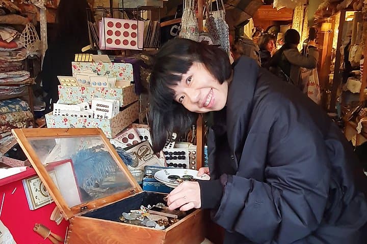 Paris Private Shopping Tour at the Antique Flea Market — photo 3