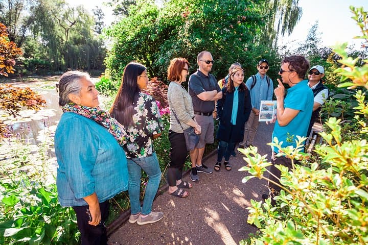 Giverny Small-Group Half Day Trip with Monet’s Gardens from Paris — photo 9