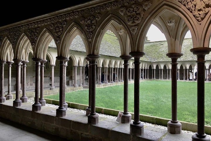 Mont Saint-Michel Small-group by Minivan from Paris with Calvados — photo 20