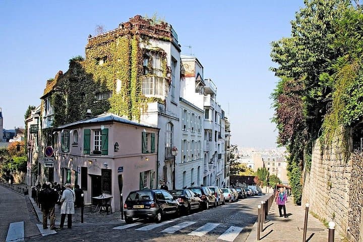 Paris Montmartre Private Walking Tour - Best Art, Culture, Food — photo 10
