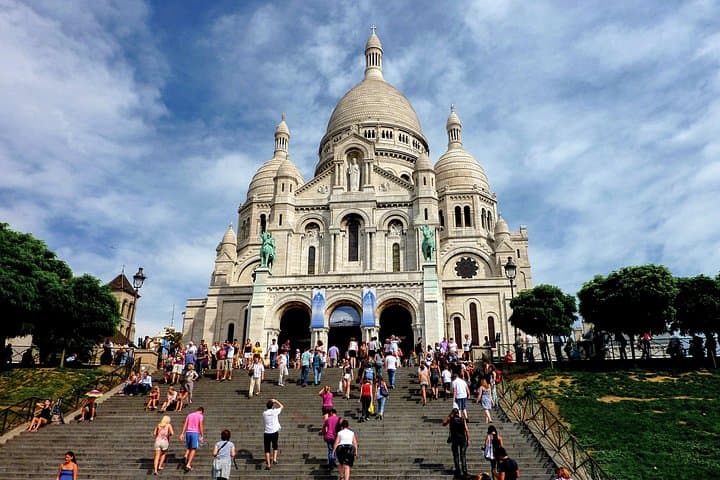 Paris Montmartre Private Walking Tour - Best Art, Culture, Food — photo 12